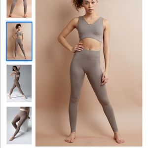 Savvi Ashtanga leggings; small.